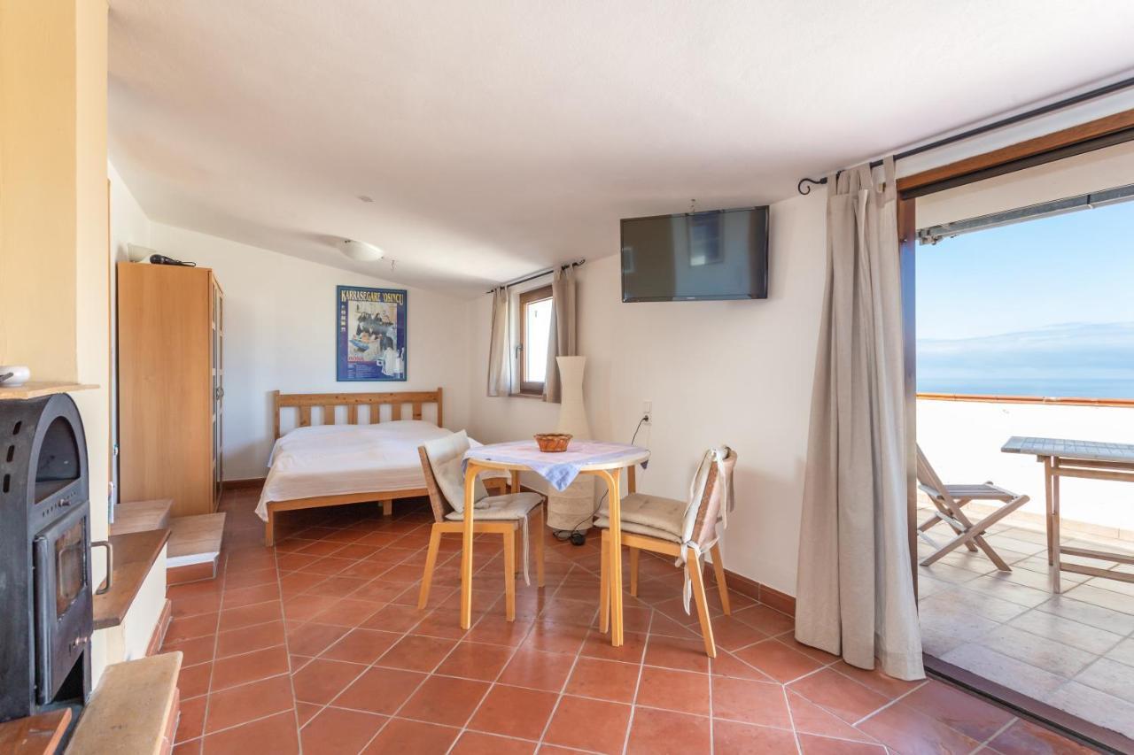 Casa Vista Mare Bosa/Магомадас Экстерьер фото